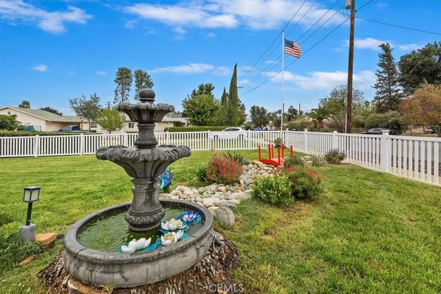 737 Edgar, Beaumont, CA 92223