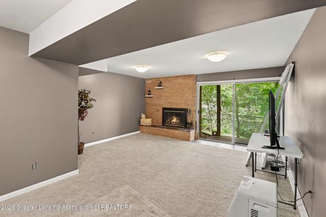 9777 Vfw Road, Eaton Rapids, MI 48827