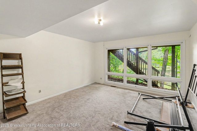 9777 Vfw Road, Eaton Rapids, MI 48827