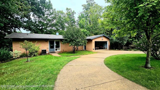 9777 Vfw Road, Eaton Rapids, MI 48827