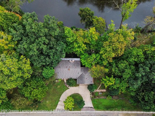 9777 Vfw Road, Eaton Rapids, MI 48827