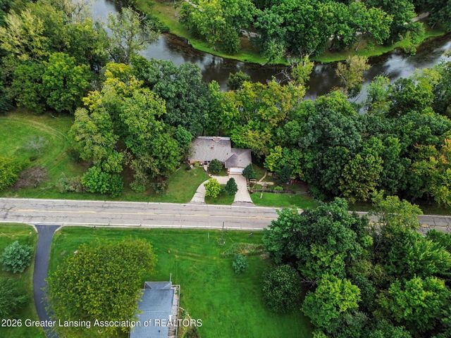 9777 Vfw Road, Eaton Rapids, MI 48827