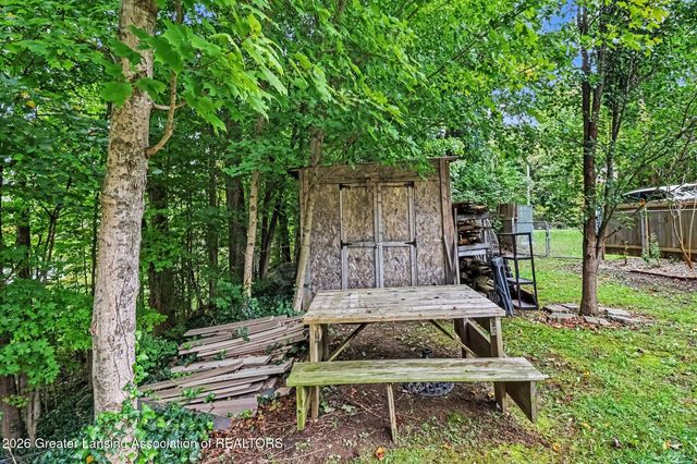 9777 Vfw Road, Eaton Rapids, MI 48827