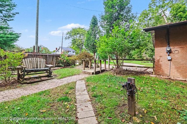 9777 Vfw Road, Eaton Rapids, MI 48827