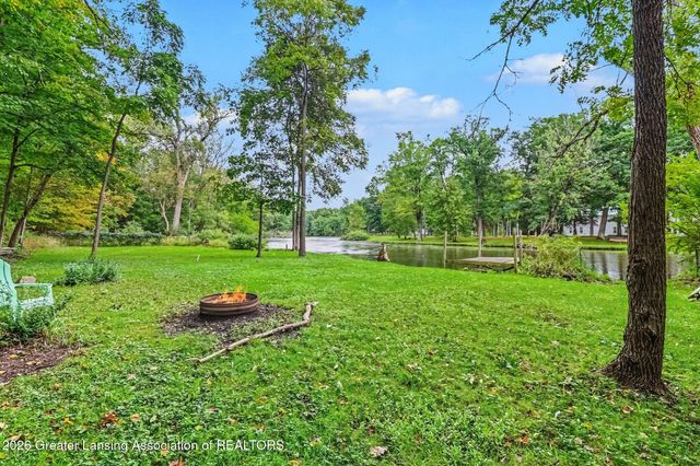 9777 Vfw Road, Eaton Rapids, MI 48827