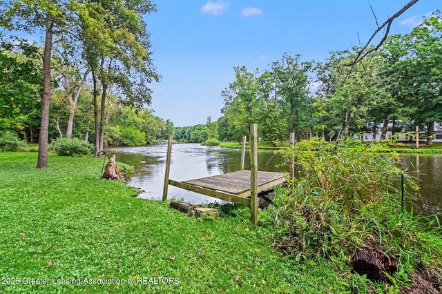 9777 Vfw Road, Eaton Rapids, MI 48827