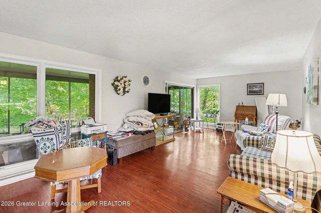 9777 Vfw Road, Eaton Rapids, MI 48827