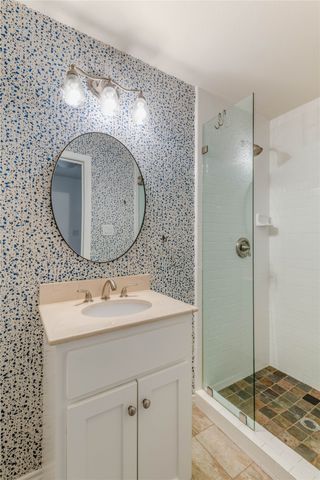 3982 Beechwood Lane, Dallas, TX 75220