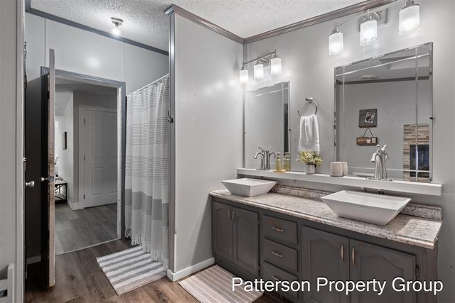 8229 E Apple Avenue, Ravenna, MI 49451