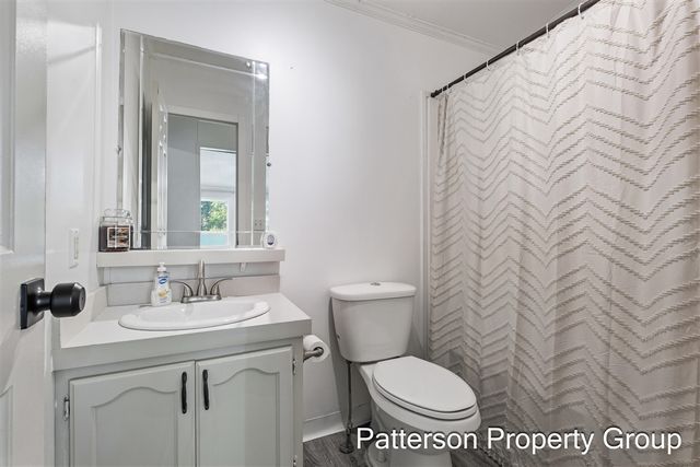8229 E Apple Avenue, Ravenna, MI 49451
