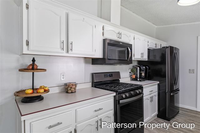 8229 E Apple Avenue, Ravenna, MI 49451