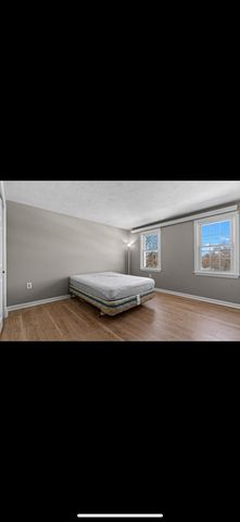 5 Vincent Drive, Attleboro, MA 02703