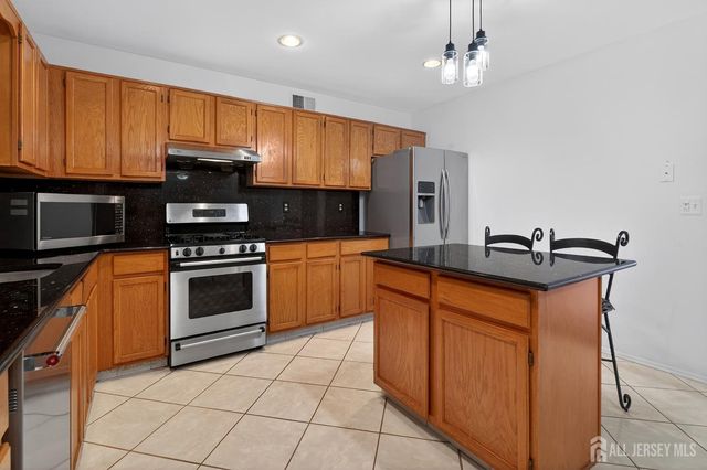 5 Dan Court, Old Bridge, NJ 08857