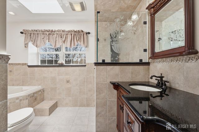 5 Dan Court, Old Bridge, NJ 08857