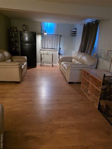 15 Canterbury Drive, Coram, NY 11727