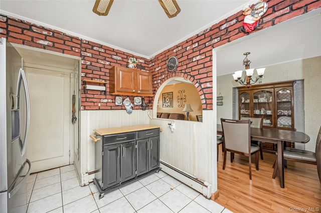23 Scholl Drive, Farmingdale, NY 11735