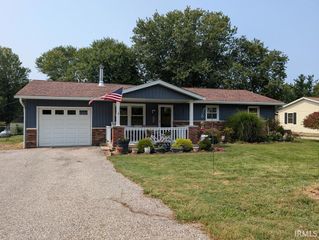 5182 S Indian Valley Drive, Bloomington, IN 47403