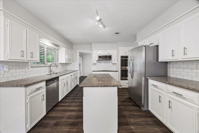 623 Sancroft Court, Katy, TX 77450