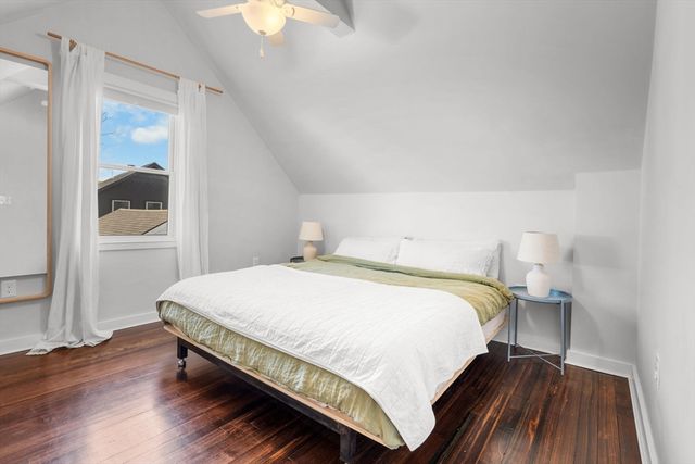 39 Topsfield Rd, Ipswich, MA 01938