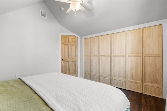 39 Topsfield Rd, Ipswich, MA 01938