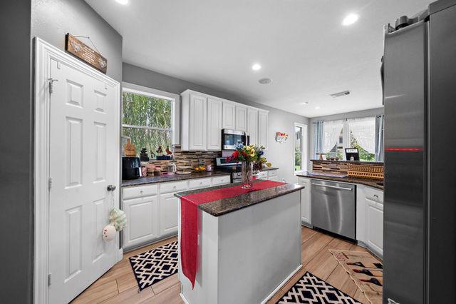815 Arlington Lane, Rosenberg, TX 77469
