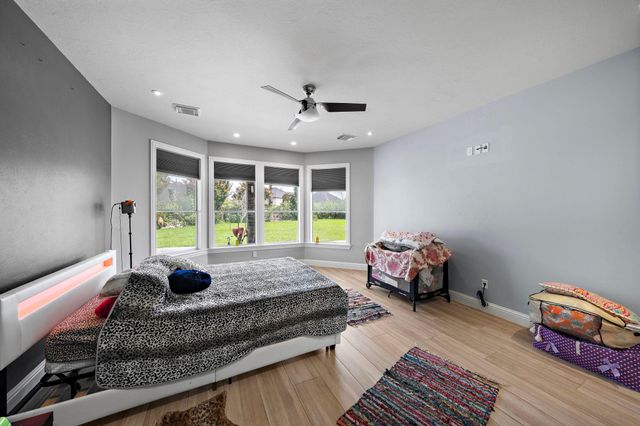 815 Arlington Lane, Rosenberg, TX 77469
