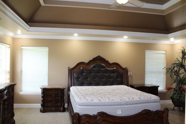 1033 Valleydale Ave, Cross Plains, TN 37049