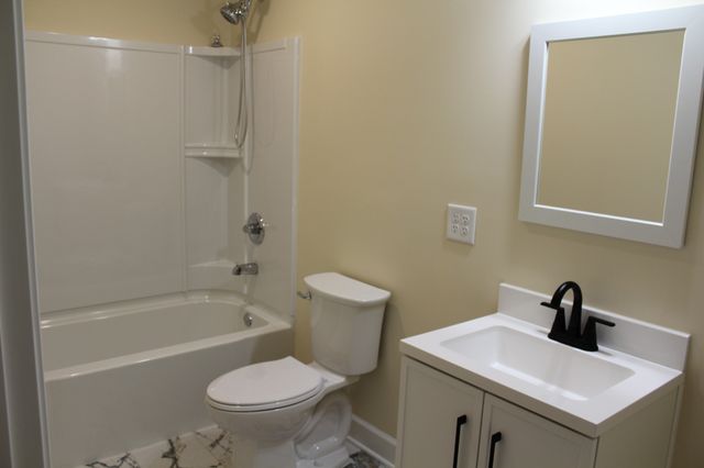 1033 Valleydale Ave, Cross Plains, TN 37049