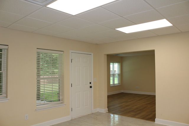 1033 Valleydale Ave, Cross Plains, TN 37049