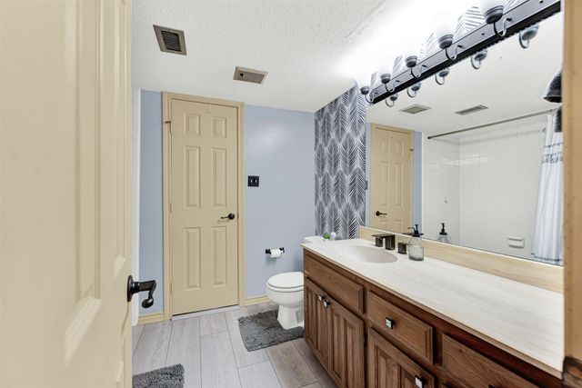 100 Saint Emelion Court, Irving, TX 75038