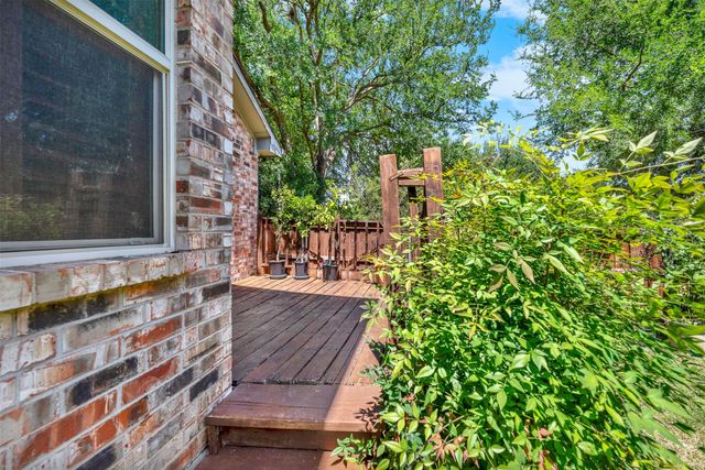 100 Saint Emelion Court, Irving, TX 75038