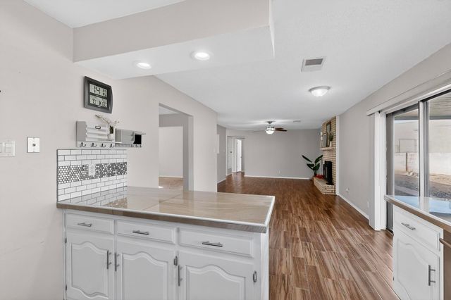 11221 Baja Drive NE, Albuquerque, NM 87111
