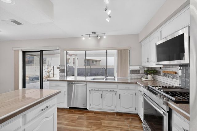 11221 Baja Drive NE, Albuquerque, NM 87111