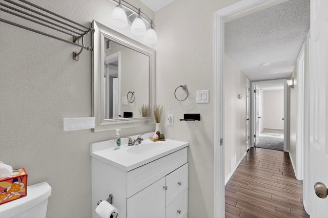 11221 Baja Drive NE, Albuquerque, NM 87111