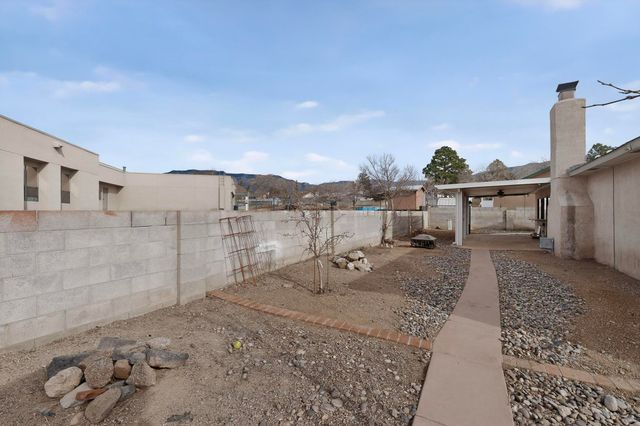 11221 Baja Drive NE, Albuquerque, NM 87111
