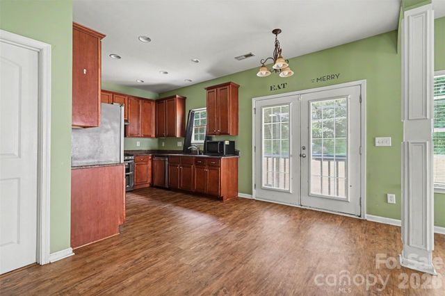 697 Yvonne Drive SW, Concord, NC 28027