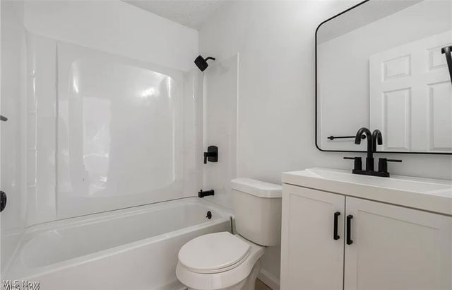 7407 Hawk Avenue, Mentor, OH 44060