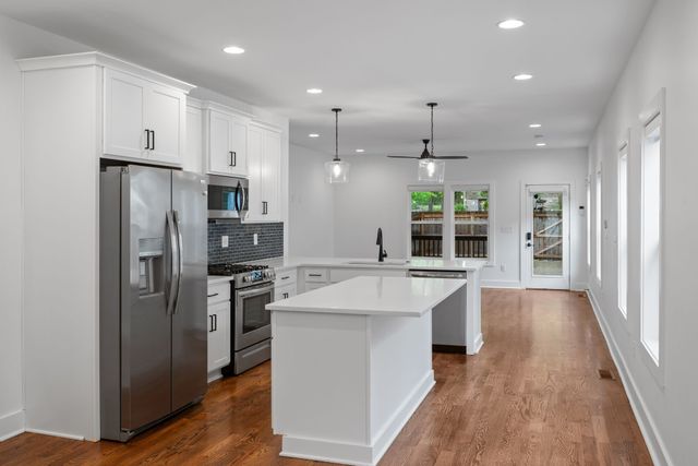 1305A Lischey Ave, Nashville, TN 37207