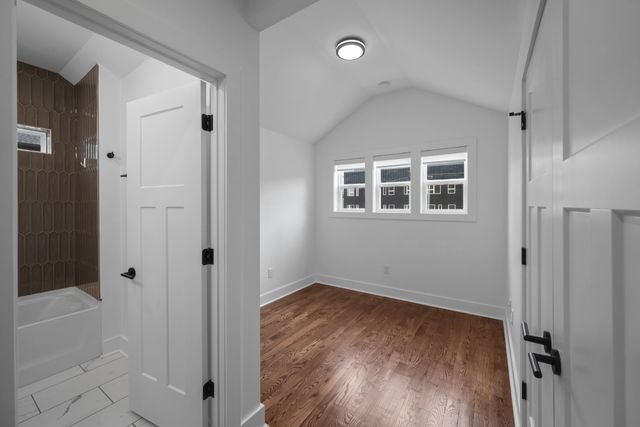 1305A Lischey Ave, Nashville, TN 37207