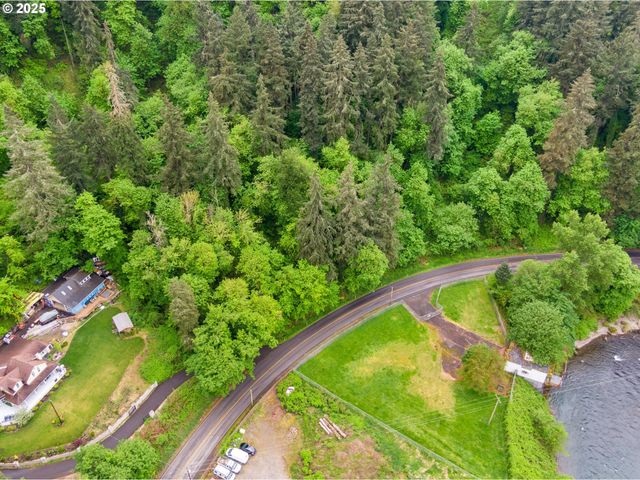 13501 Clackamas River Dr, Oregon City, OR 97045