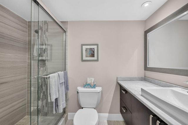 575 Oaks Lane 102, Pompano Beach, FL 33069