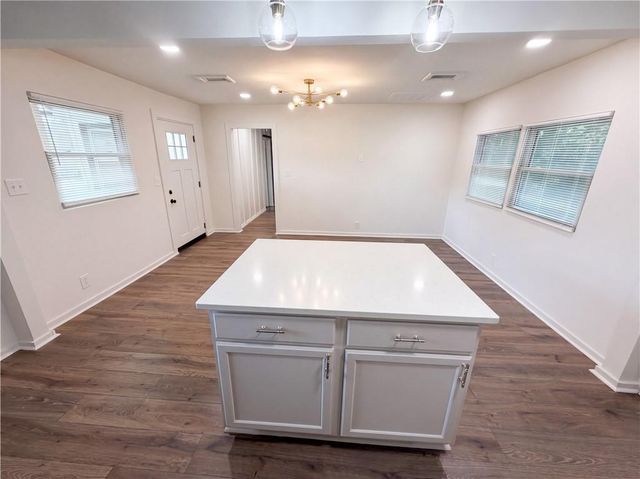 2225 Misty Lane SE, Smyrna, GA 30080