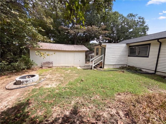 2225 Misty Lane SE, Smyrna, GA 30080