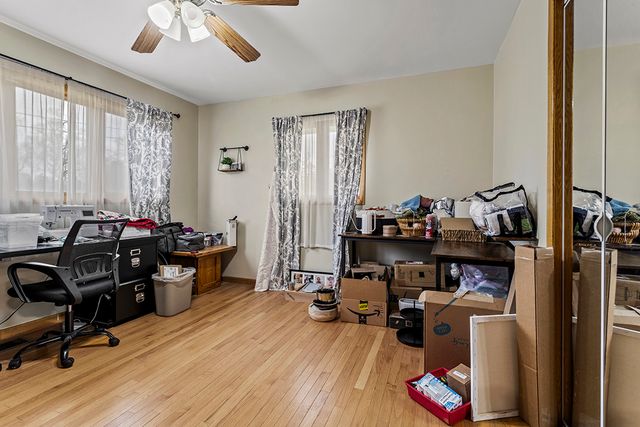 12401 S 68th Court, Palos Heights, IL 60463