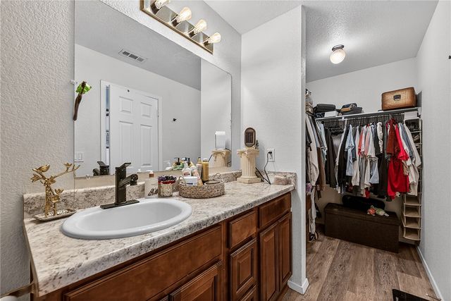 808 NW 68th Avenue, Bentonville, AR 72713