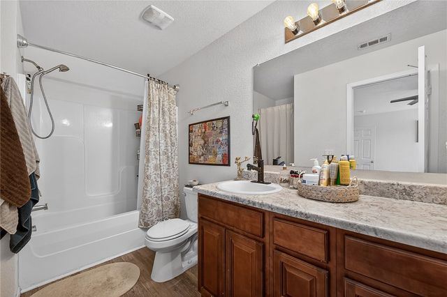 808 NW 68th Avenue, Bentonville, AR 72713