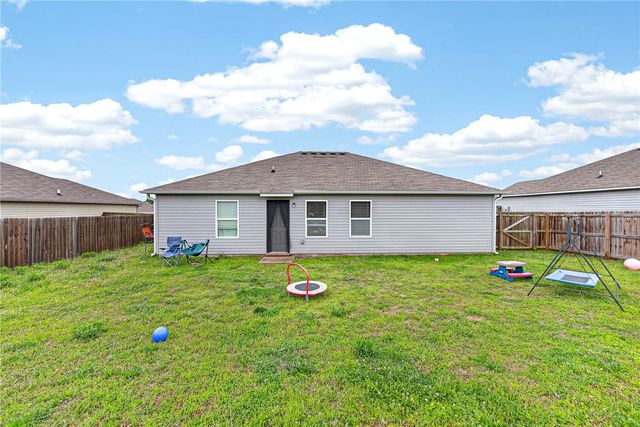 808 NW 68th Avenue, Bentonville, AR 72713