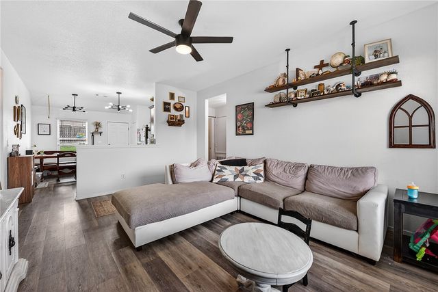 808 NW 68th Avenue, Bentonville, AR 72713