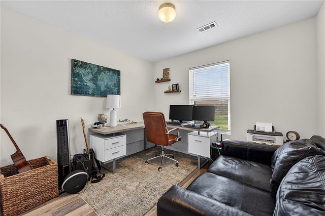 808 NW 68th Avenue, Bentonville, AR 72713