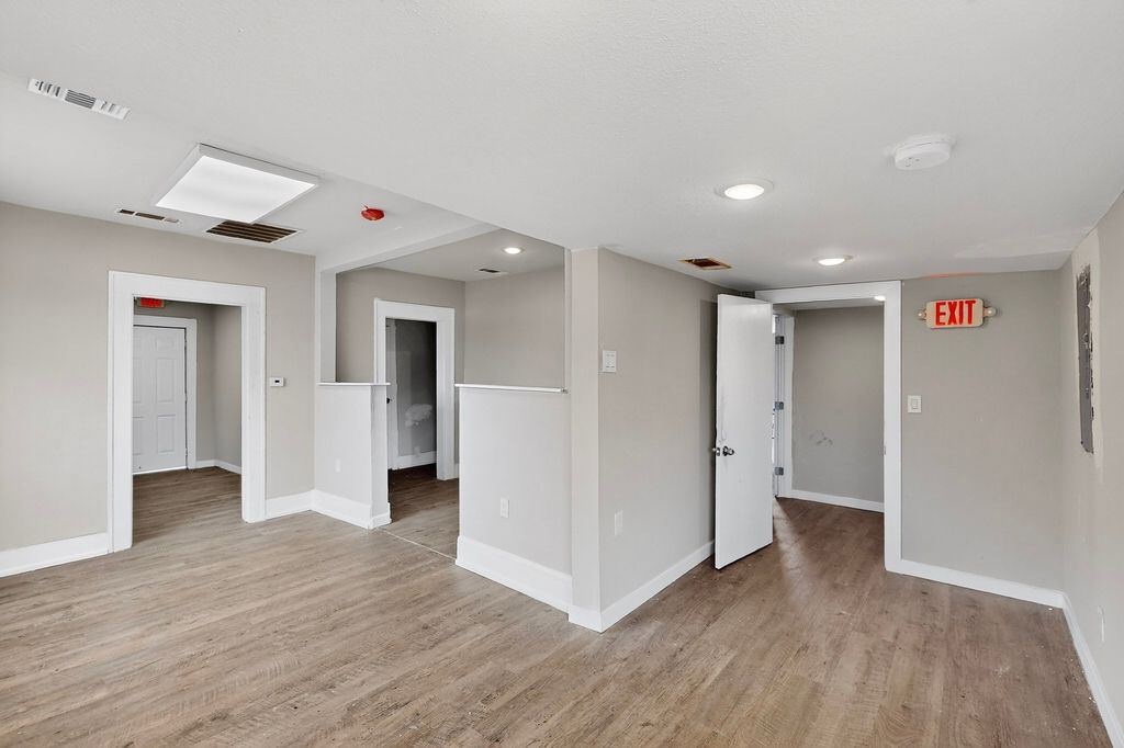 3818 S Lancaster Road 100, Dallas, TX 75216